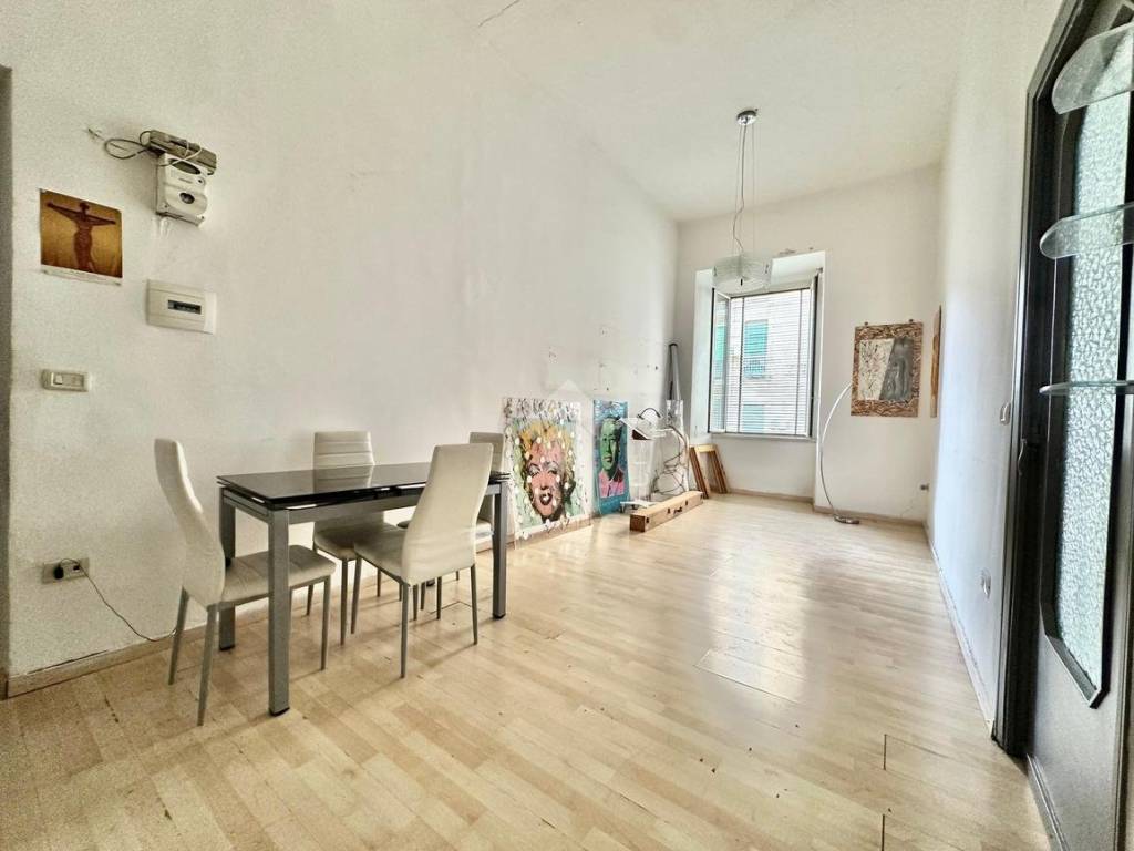 appartamento in vendita a Napoli in zona Poggioreale