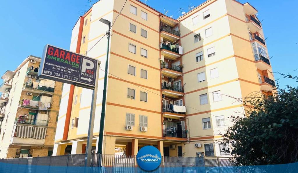 appartamento in vendita a Napoli in zona Capodichino