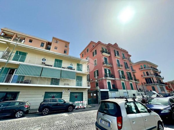 appartamento in vendita a Napoli in zona Bagnoli