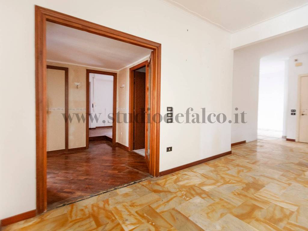 appartamento in vendita a Napoli in zona Posillipo