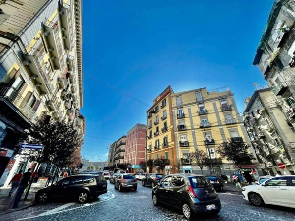 appartamento in vendita a Napoli in zona Pendino / San Giuseppe