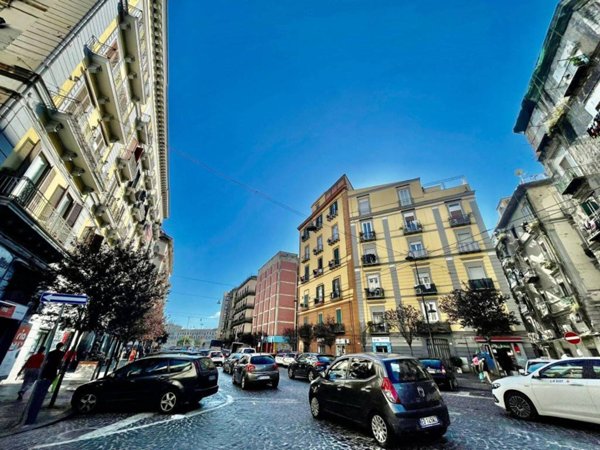 appartamento in vendita a Napoli in zona Pendino / San Giuseppe