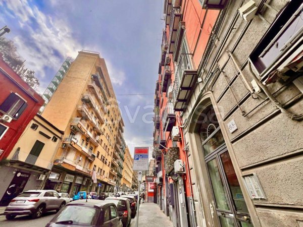 trivano in vendita a Napoli in zona Chiaia