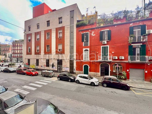 trivano in vendita a Napoli in zona Chiaia