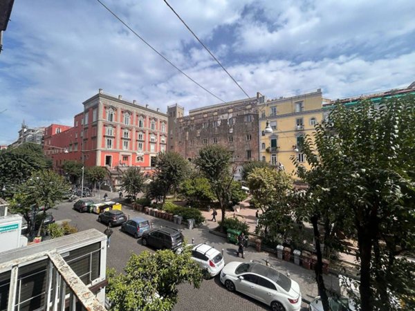 appartamento in vendita a Napoli in zona San Lorenzo