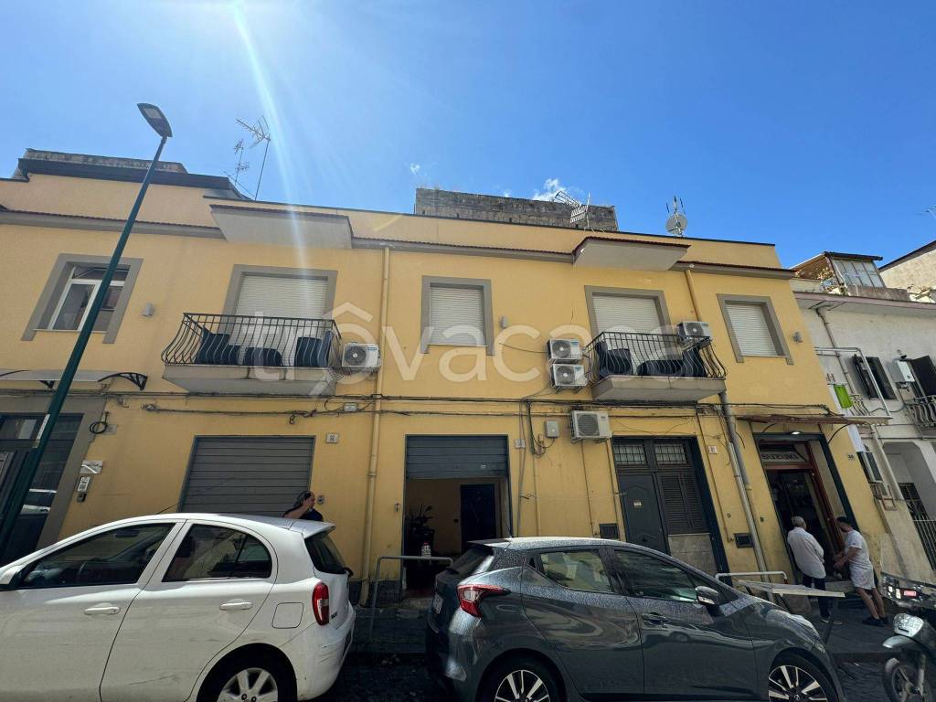 appartamento in vendita a Napoli in zona Fuorigrotta