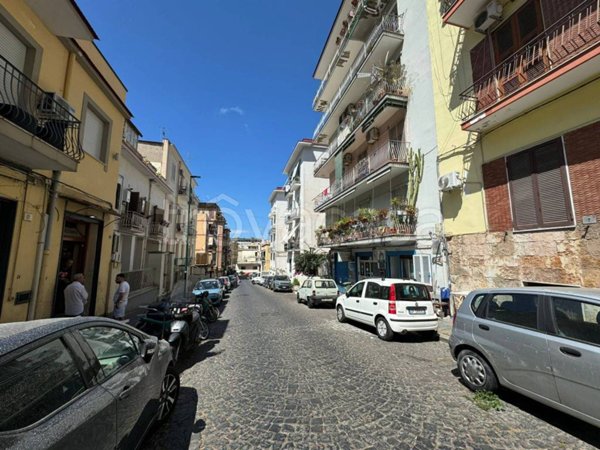 appartamento in vendita a Napoli in zona Fuorigrotta
