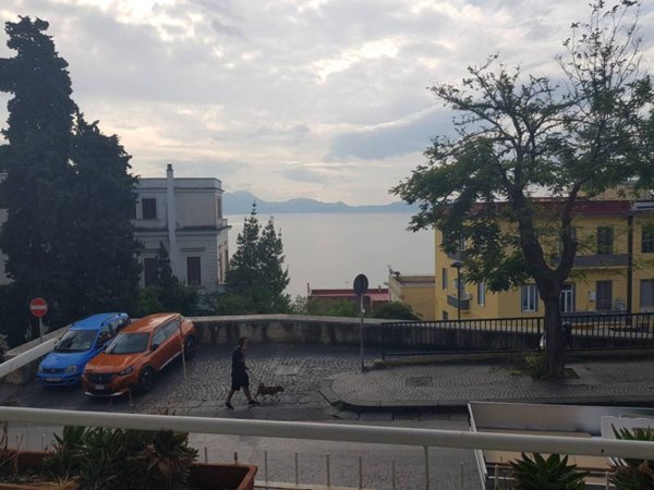 appartamento in vendita a Napoli in zona Posillipo