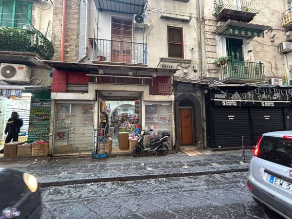negozio in vendita a Napoli
