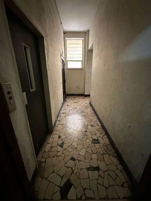 appartamento in vendita a Napoli in zona Pendino / San Giuseppe