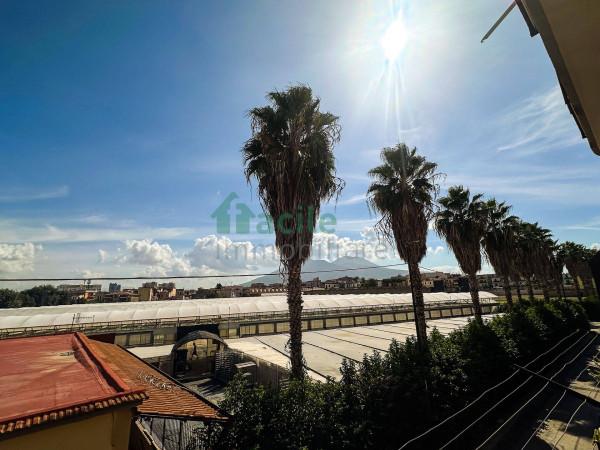 appartamento in vendita a Napoli in zona Barra