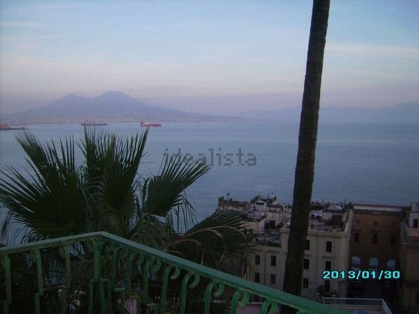 appartamento in vendita a Napoli in zona Bagnoli