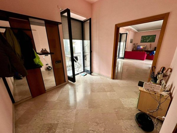 appartamento in vendita a Napoli in zona Stella