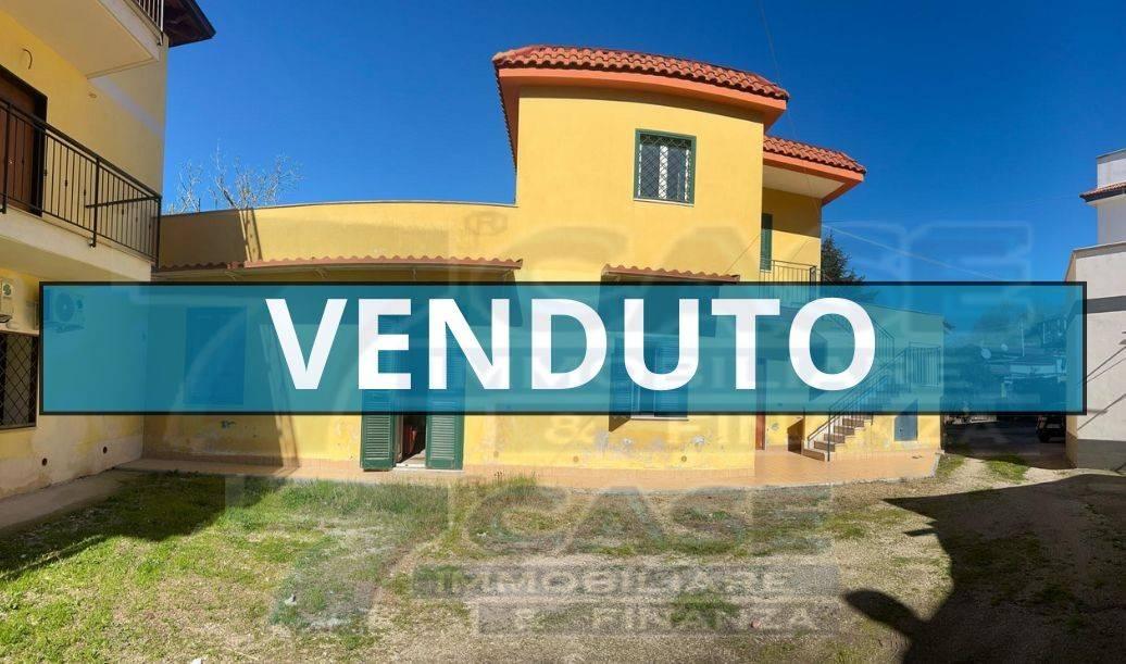appartamento in vendita a Napoli in zona Bagnoli