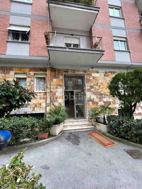 appartamento in vendita a Napoli in zona Bagnoli