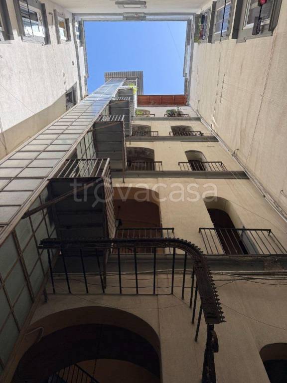appartamento in vendita a Napoli in zona San Ferdinando