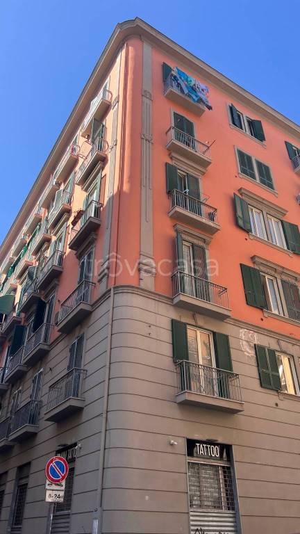appartamento in vendita a Napoli in zona Porto