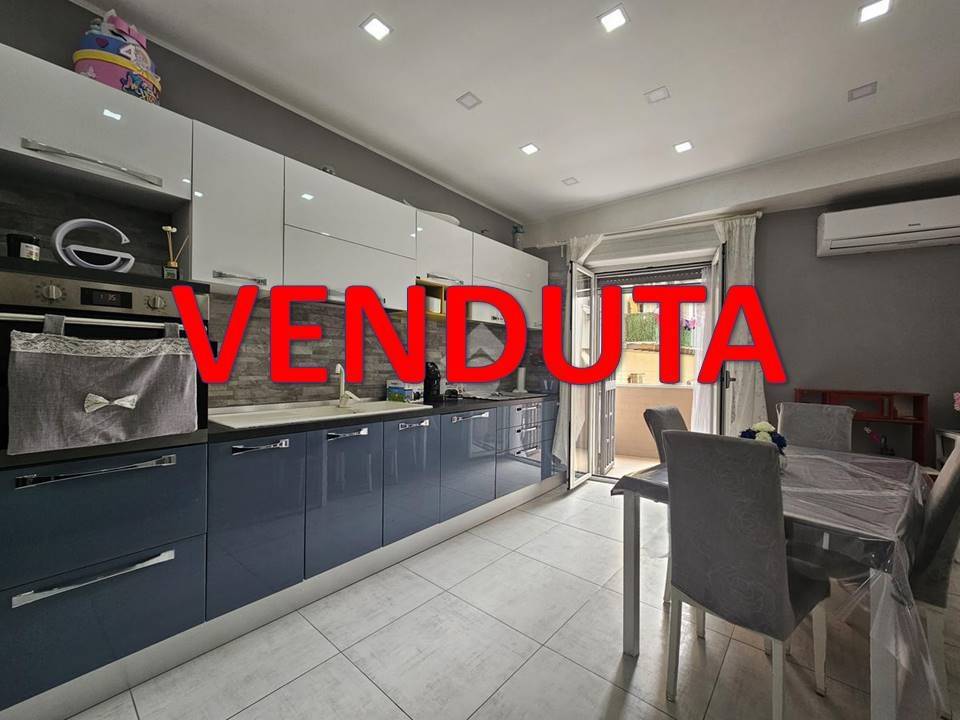 appartamento in vendita a Napoli in zona Bagnoli