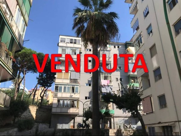 appartamento in vendita a Napoli in zona Bagnoli