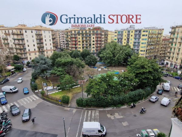 appartamento in vendita a Napoli in zona Arenella