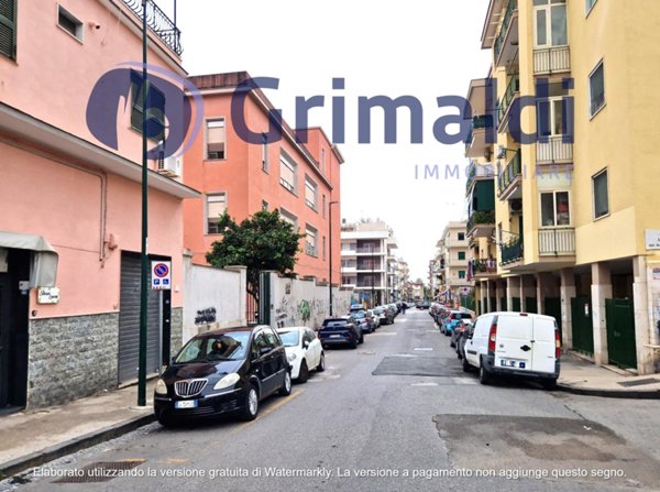 appartamento in vendita a Napoli in zona Bagnoli