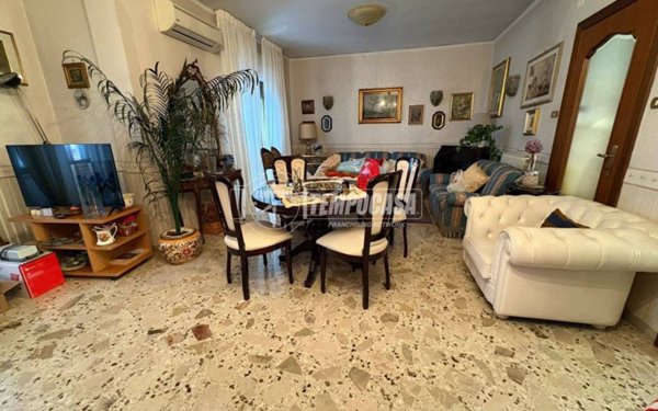 appartamento in vendita a Napoli in zona Arenella