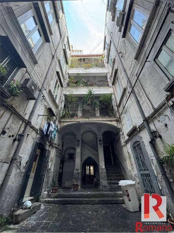 appartamento in vendita a Napoli in zona Montecalvario