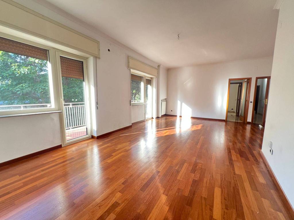 appartamento in vendita a Napoli in zona Arenella