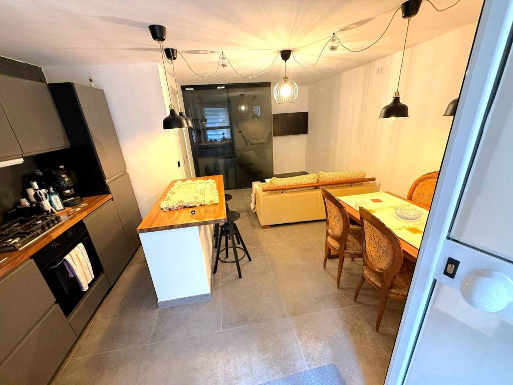 appartamento in vendita a Napoli