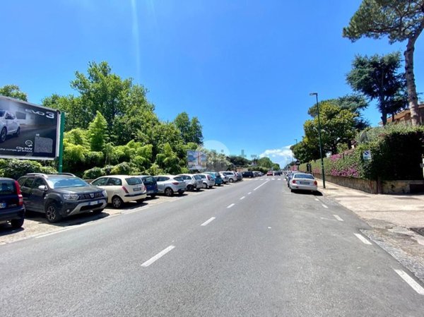 appartamento in vendita a Napoli in zona Bagnoli
