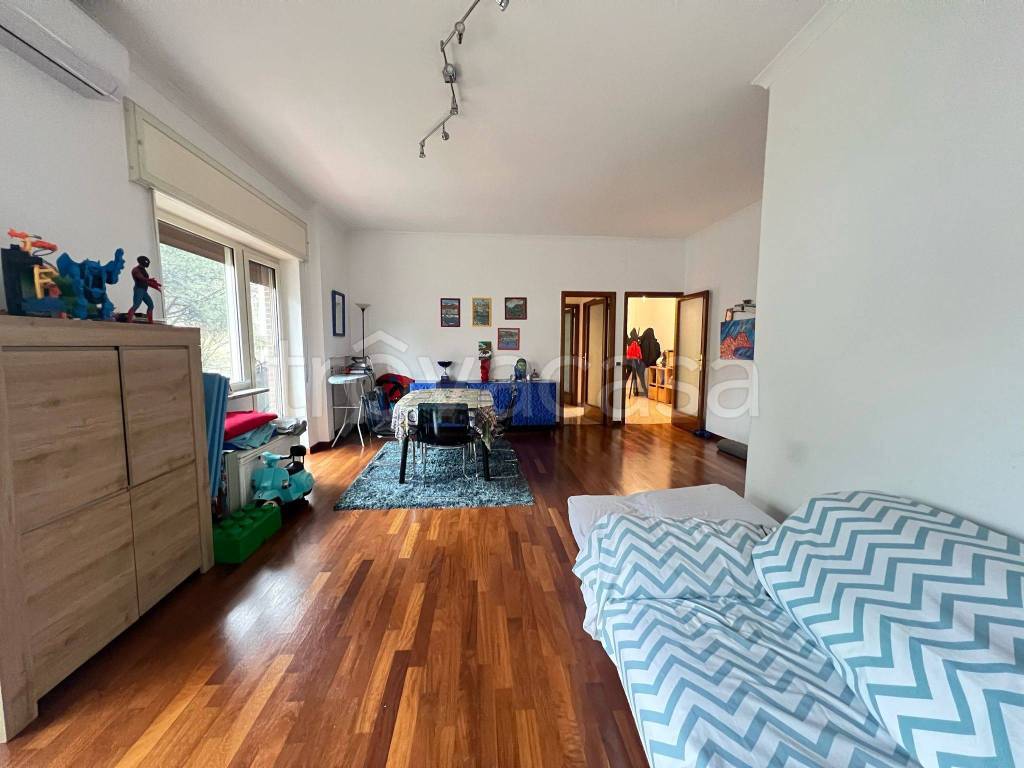 appartamento in vendita a Napoli in zona Arenella