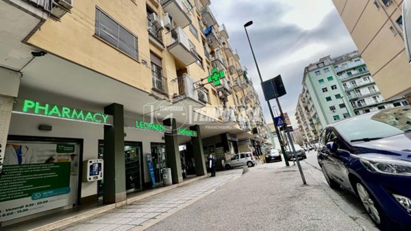 appartamento in vendita a Napoli in zona Fuorigrotta
