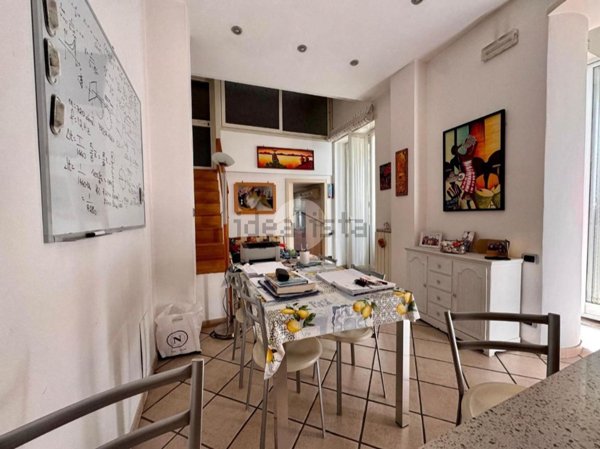 appartamento in vendita a Napoli in zona Arenella