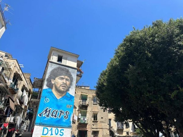 appartamento in vendita a Napoli in zona Stella