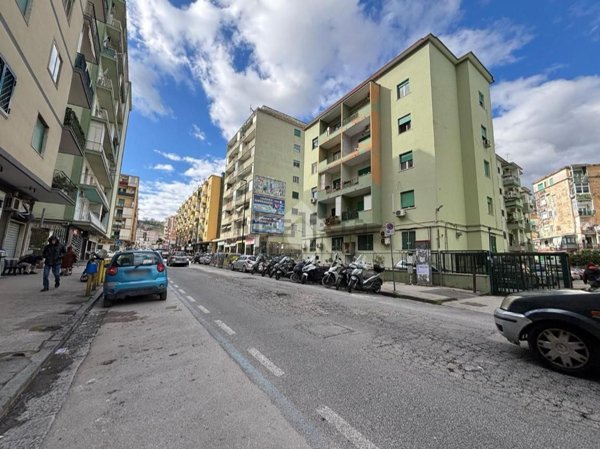 appartamento in vendita a Napoli in zona Fuorigrotta
