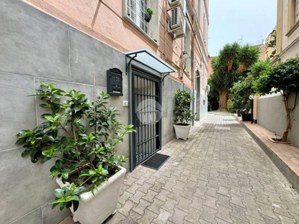 appartamento in vendita a Napoli in zona Bagnoli