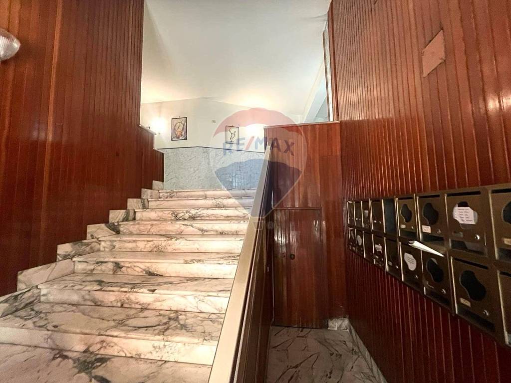 appartamento in vendita a Napoli in zona Vicaria