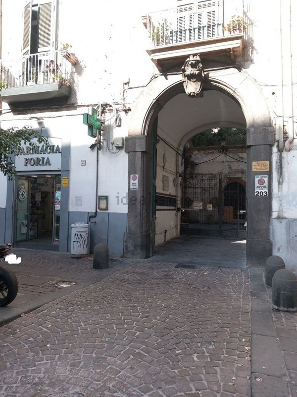 appartamento in vendita a Napoli in zona Stella