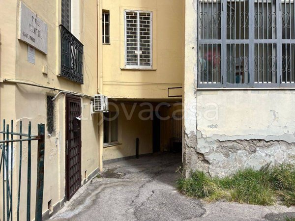 casa indipendente in vendita a Napoli in zona Vomero