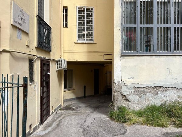 casa indipendente in vendita a Napoli in zona Vomero