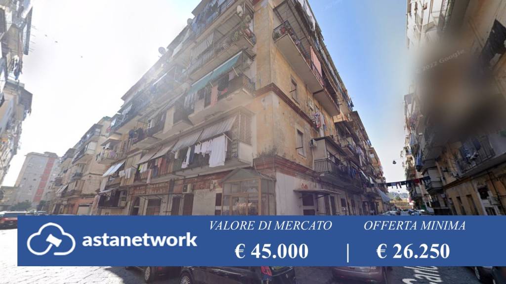 appartamento in vendita a Napoli in zona Mercato