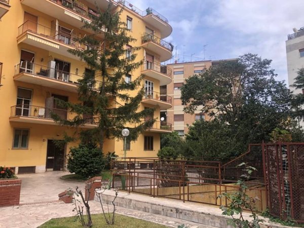 appartamento in vendita a Napoli in zona Posillipo