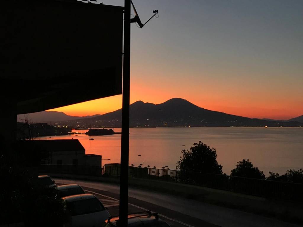appartamento in vendita a Napoli in zona Posillipo