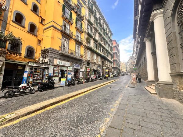 appartamento in vendita a Napoli in zona Stella