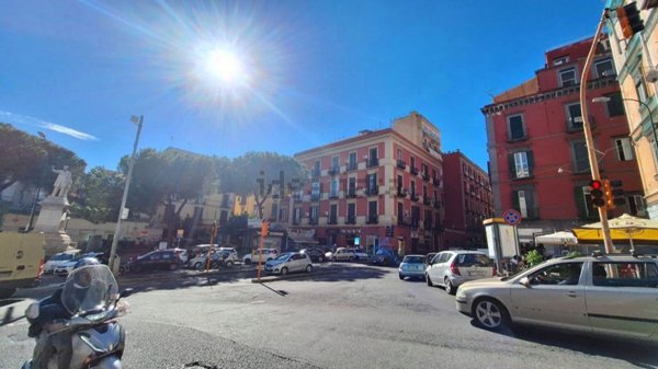 appartamento in vendita a Napoli in zona Avvocata