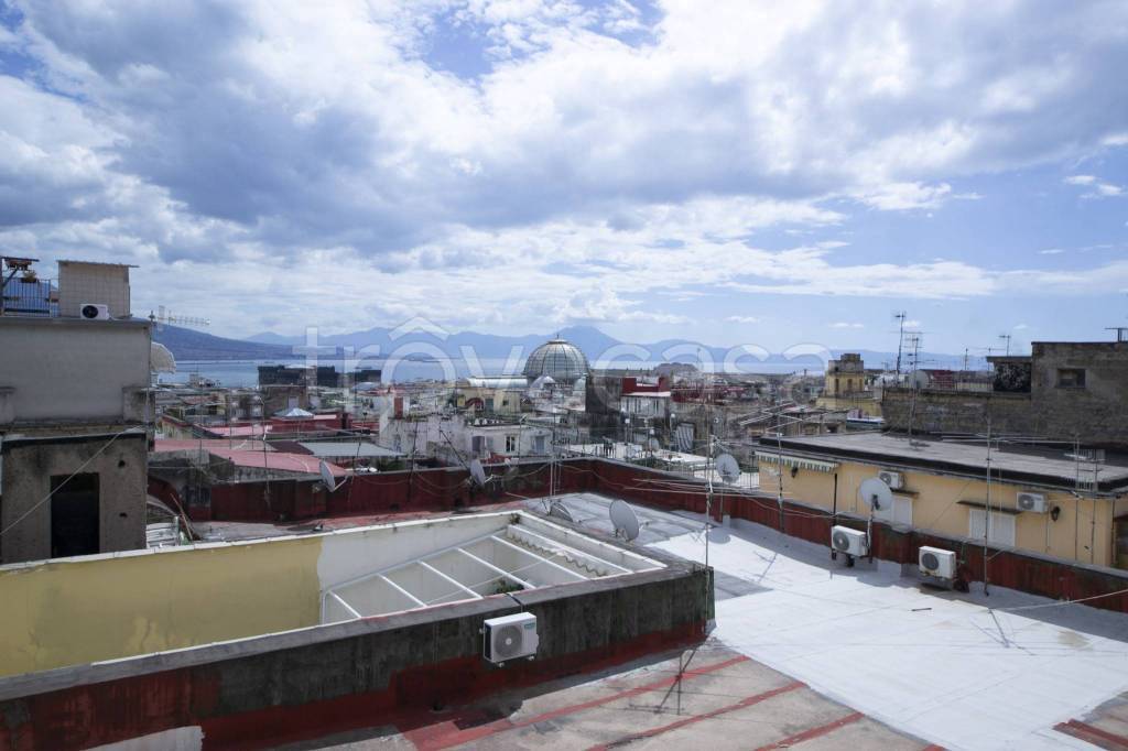 appartamento in vendita a Napoli in zona Stella