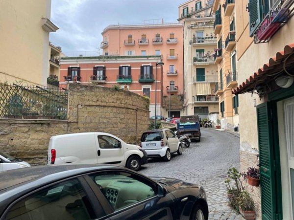 appartamento in vendita a Napoli in zona Posillipo