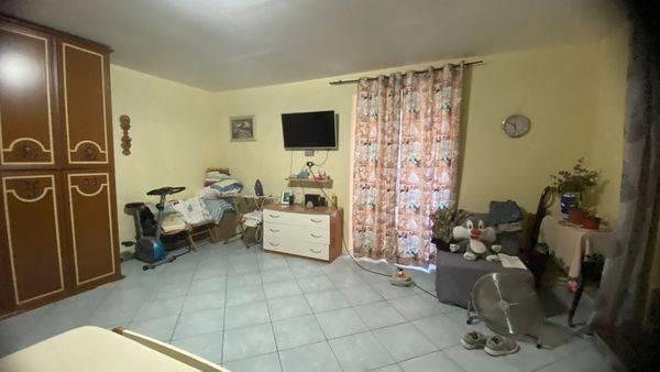 appartamento in vendita a Napoli in zona Stella
