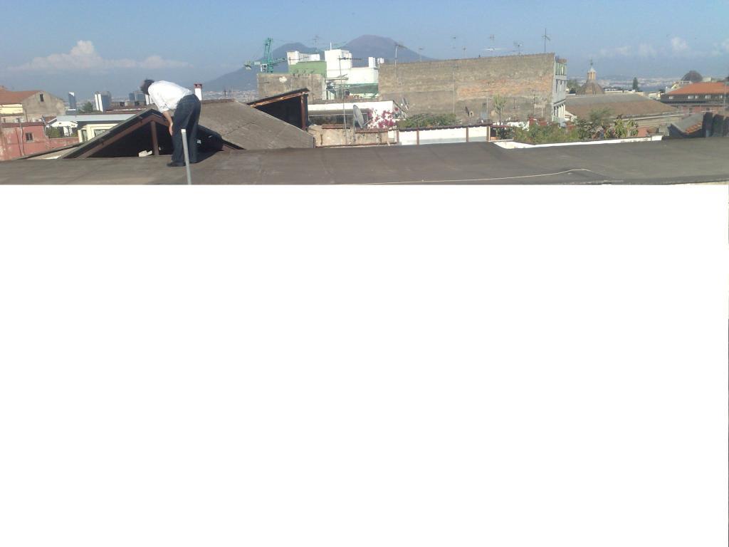 appartamento in vendita a Napoli in zona Avvocata