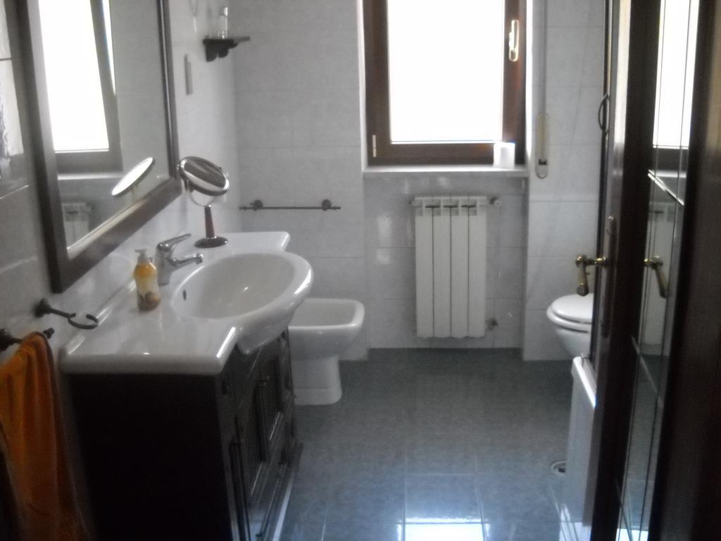 appartamento in vendita a Napoli in zona Pianura